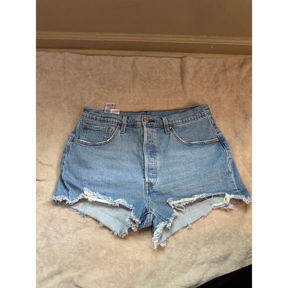 Levi’s 501 raw hem high rise denim shorts size 32 - Picture 3 of 10